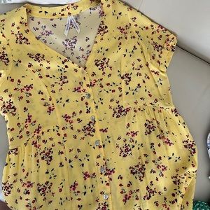 Yellow Floral Maternity Blouse size 4